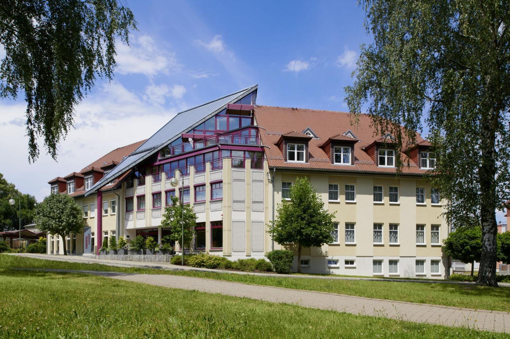 נוישטט אן זאקסן Parkhotel Neustadt מראה חיצוני תמונה